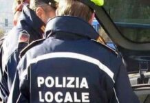 Scontro tra ambulanza privata e auto in viale Unità d’Italia: traffico in tilt