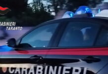 Cocaina nascosta in una botola nel bagno: arrestato 63enne nel Tarantino